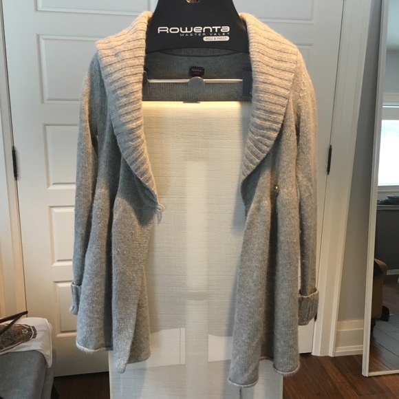 Preloved Aritzia wrap sweater - Picture 5 of 7